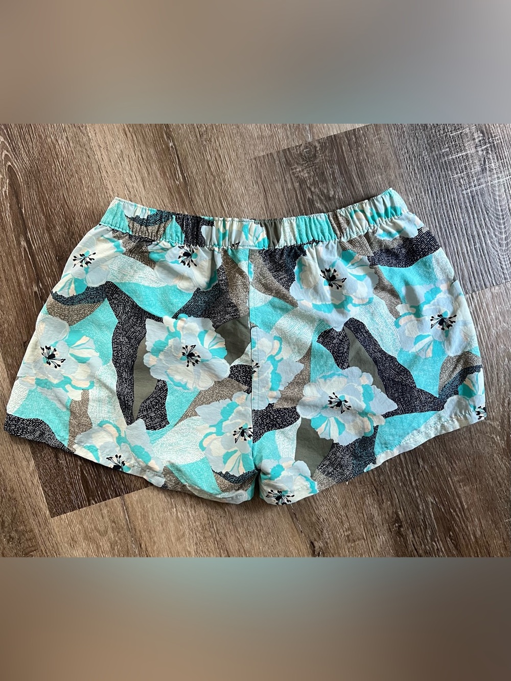 Patagonia Aqua Floral Elastic-Waist Athletic Shorts - Picture 2 of 5